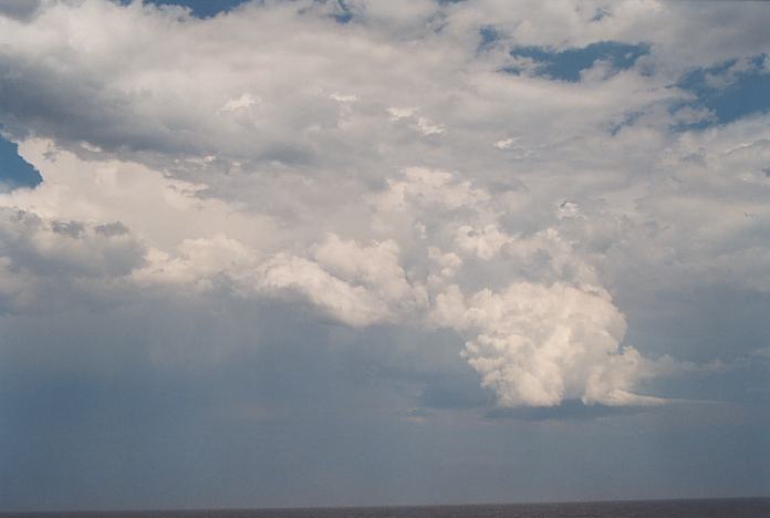 thunderstorm cumulonimbus_incus : North Beach, NSW   4 December 2001