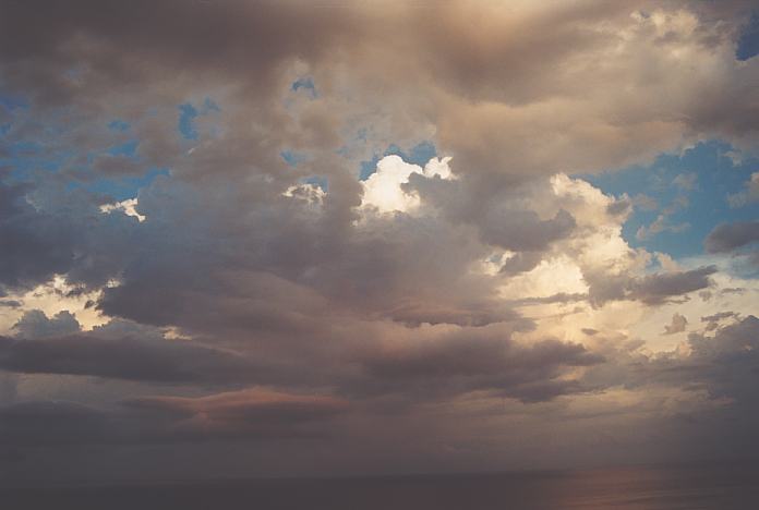 altocumulus castellanus : Port Macquarie, NSW   22 December 2001