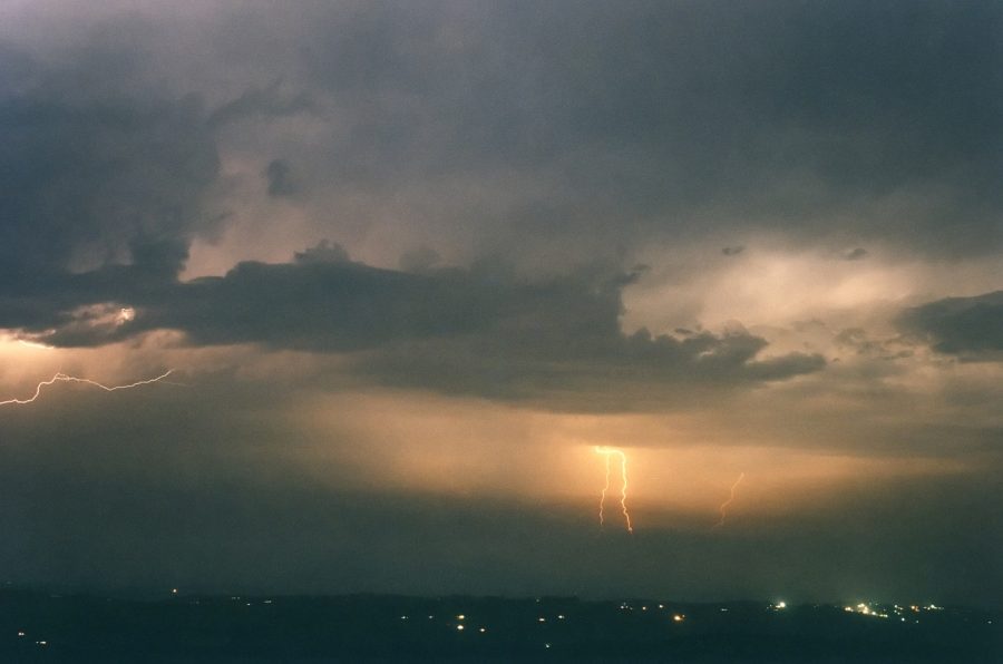 lightning lightning_bolts : McLeans Ridges, NSW   22 December 2001