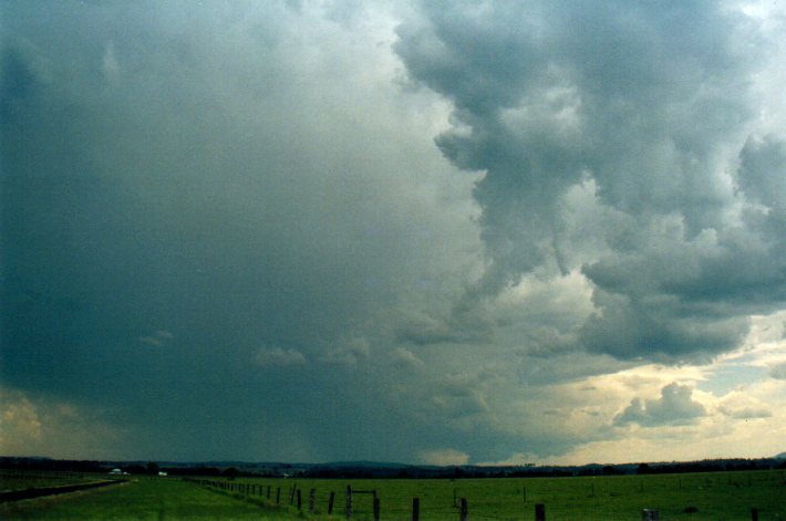 cumulonimbus thunderstorm_base : N of Casino, NSW   30 December 2001