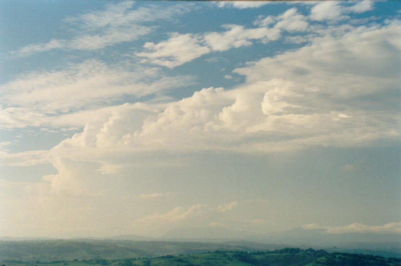 thunderstorm cumulonimbus_incus : McLeans Ridges, NSW   8 February 2002