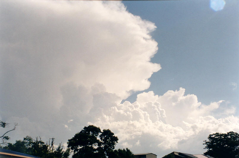 thunderstorm cumulonimbus_incus : McLeans Ridges, NSW   26 March 2002