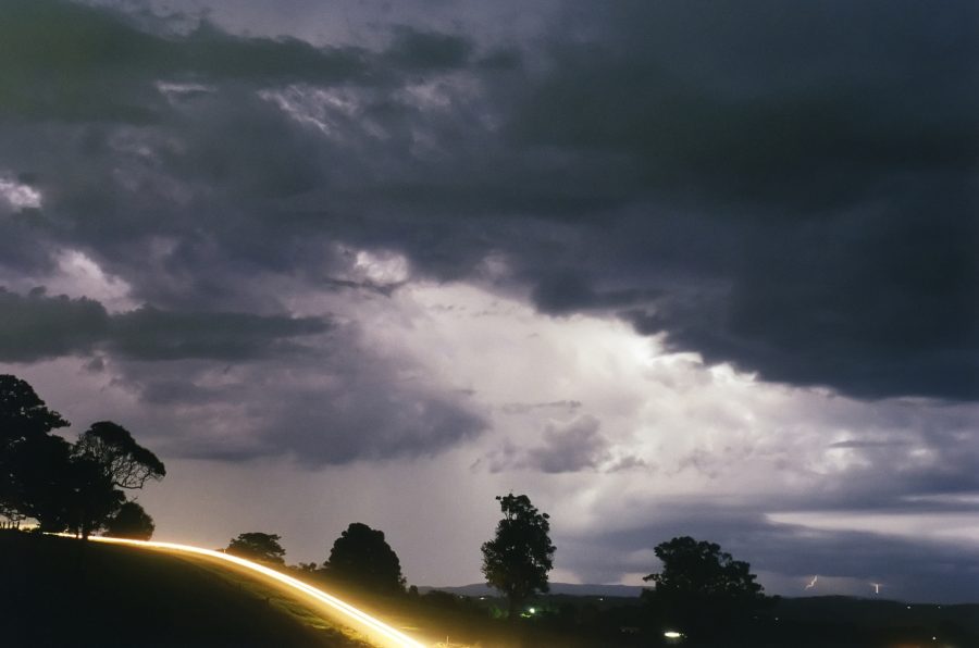 lightning lightning_bolts : McLeans Ridges, NSW   26 March 2002