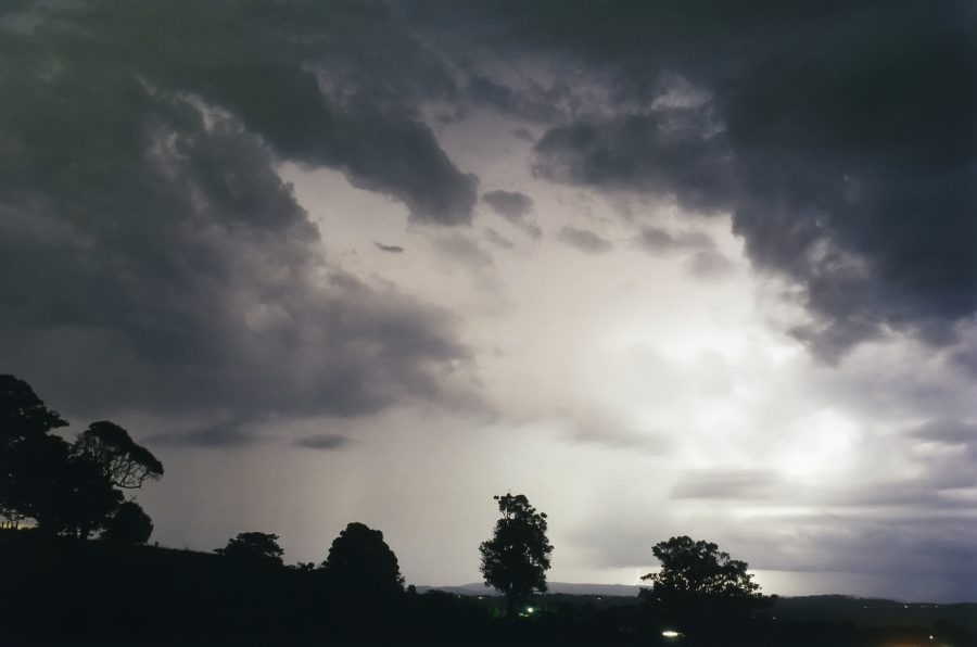 lightning lightning_bolts : McLeans Ridges, NSW   26 March 2002