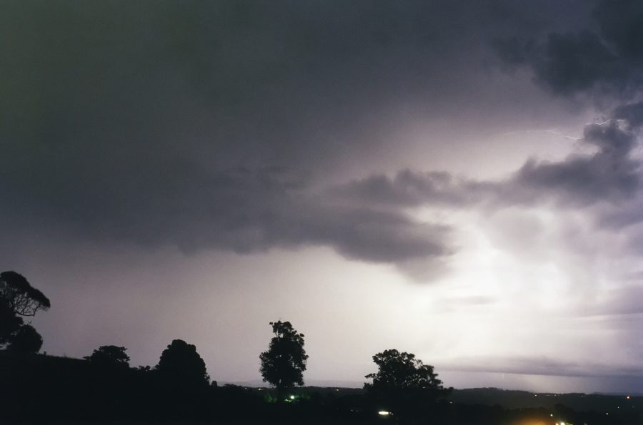 lightning lightning_bolts : McLeans Ridges, NSW   26 March 2002