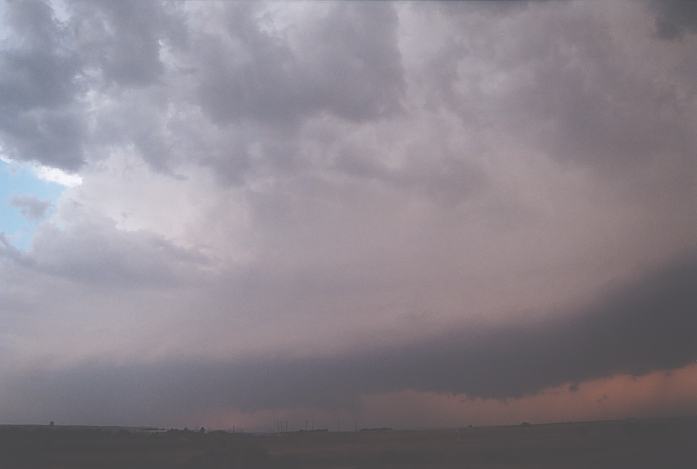 wallcloud thunderstorm_wall_cloud : E of Plainville, Kansas, USA   22 May 2002