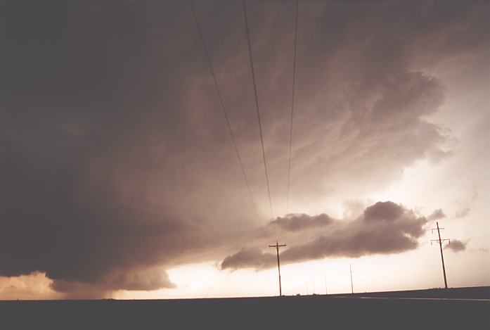 wallcloud thunderstorm_wall_cloud : SE of Spearman, Texas, USA   23 May 2002