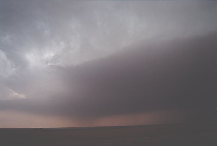 inflowband thunderstorm_inflow_band : near Burlington, Colorado, USA   3 June 2002