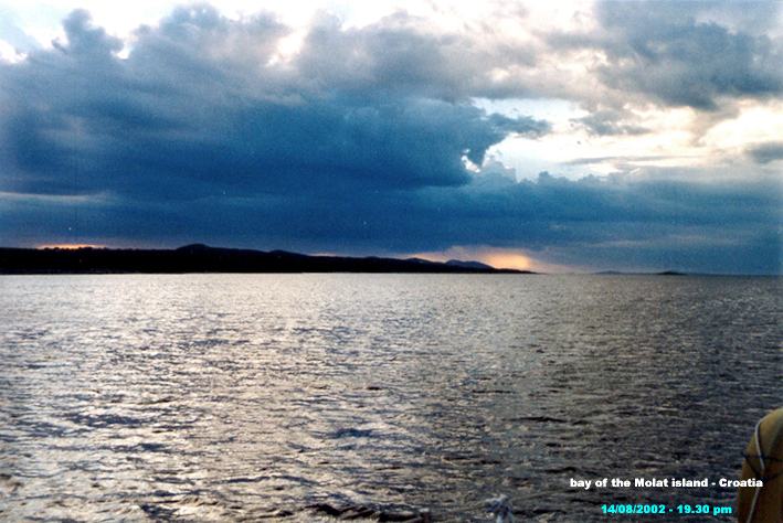 contributions received : Bay of the Molat Island, Croatia<BR>Photo by Giorgio Bazzocchi   14 August 2002