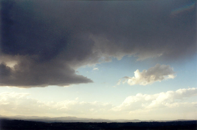 virga virga_pictures : McLeans Ridges, NSW   7 September 2002