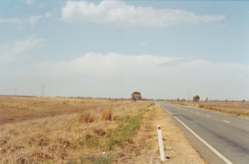 contributions received : W of Wagga Wagga, NSW<BR>Photo by John Sweatman   26 November 2002