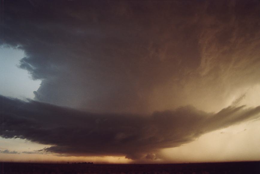 cumulonimbus supercell_thunderstorm : Littlefield, Texas, USA   3 June 2003