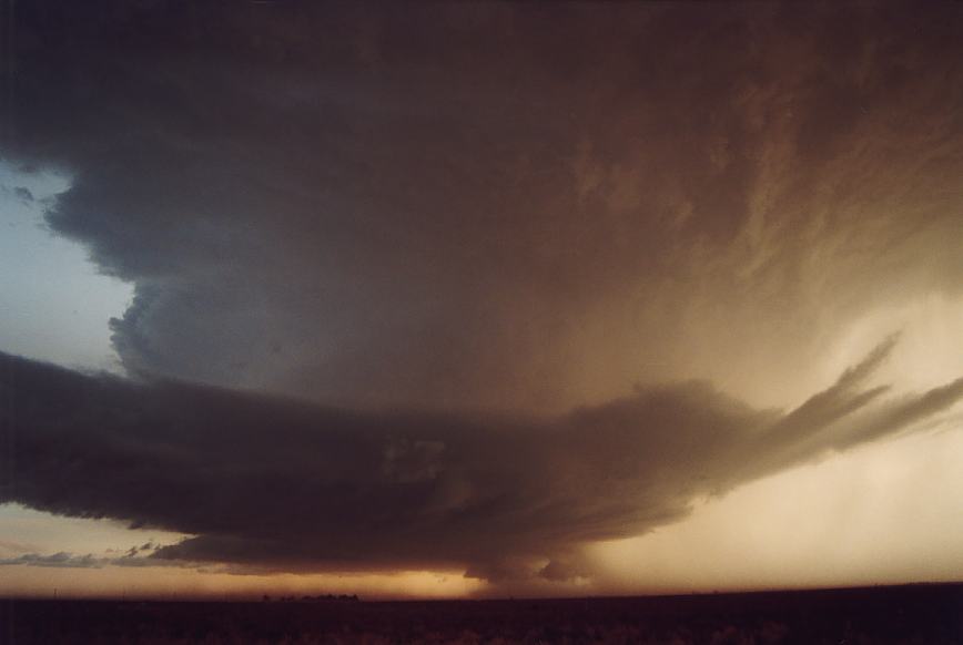 cumulonimbus supercell_thunderstorm : Littlefield, Texas, USA   3 June 2003