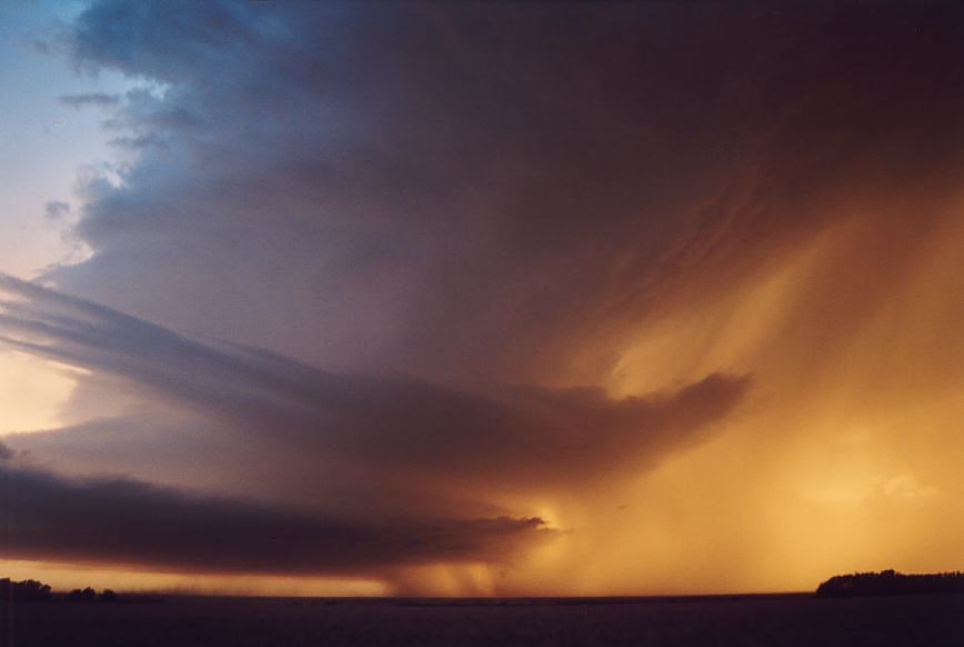 cumulonimbus supercell_thunderstorm : near Levelland, Texas, USA   3 June 2003