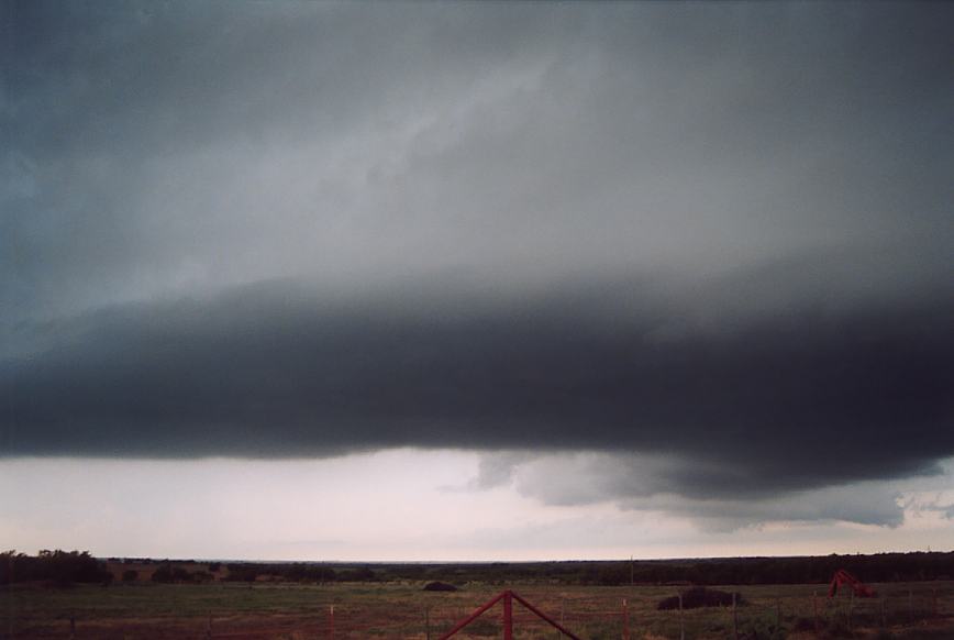 cumulonimbus supercell_thunderstorm : near Olney, Texas, USA   12 June 2003