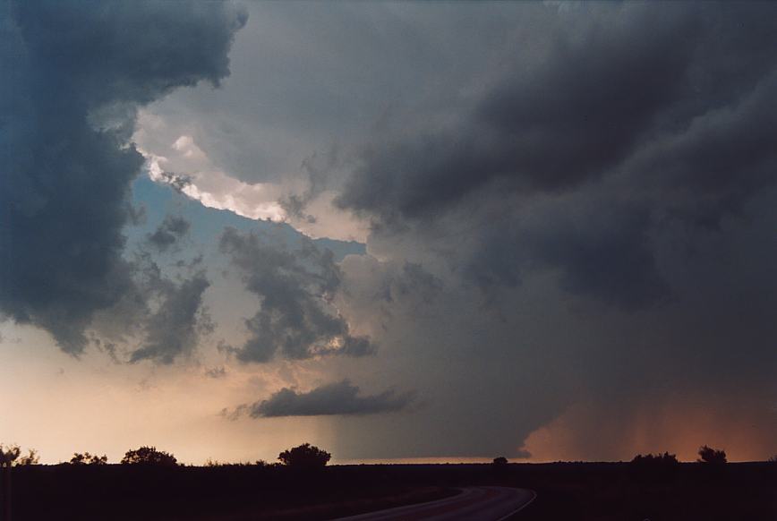 wallcloud thunderstorm_wall_cloud : E of Newcastle, Texas, USA   12 June 2003