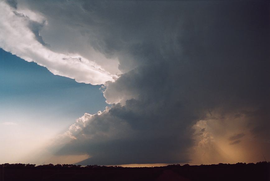 updraft thunderstorm_updrafts : near Newcastle, Texas, USA   12 June 2003