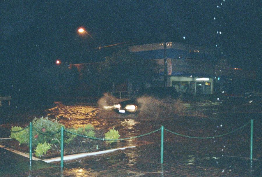 contributions received : Cobar, NSW<BR>Photo by Brett Vilnis   1 October 2003