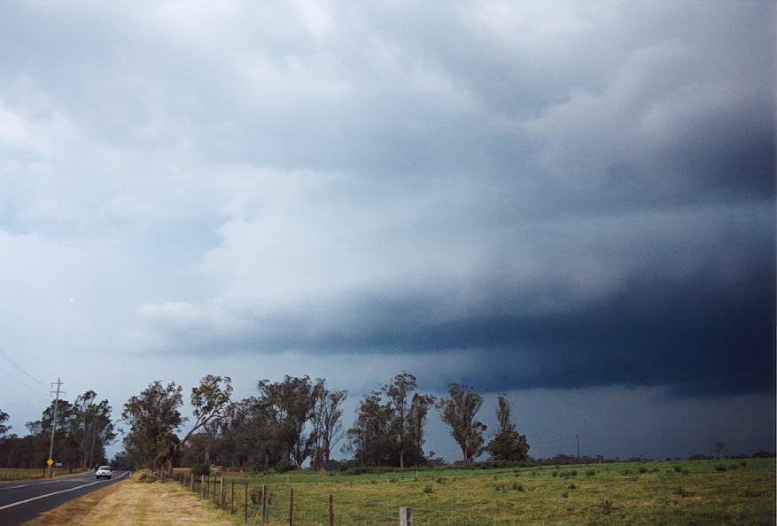 cumulonimbus thunderstorm_base : Richmond, NSW   25 October 2003