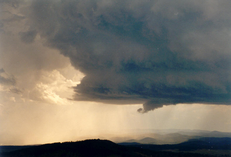 cumulonimbus supercell_thunderstorm : Mallanganee NSW   25 October 2003