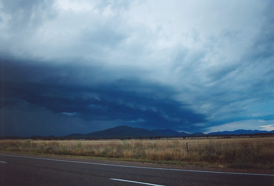 cumulonimbus supercell_thunderstorm : E of Mullaley, NSW   22 November 2003