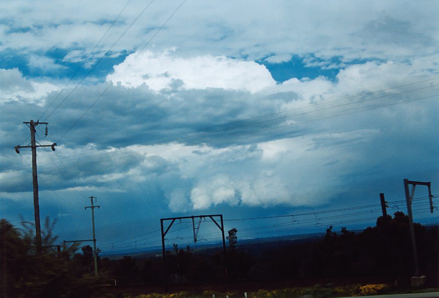 altocumulus altocumulus_cloud : near Blaxland, NSW   30 November 2003