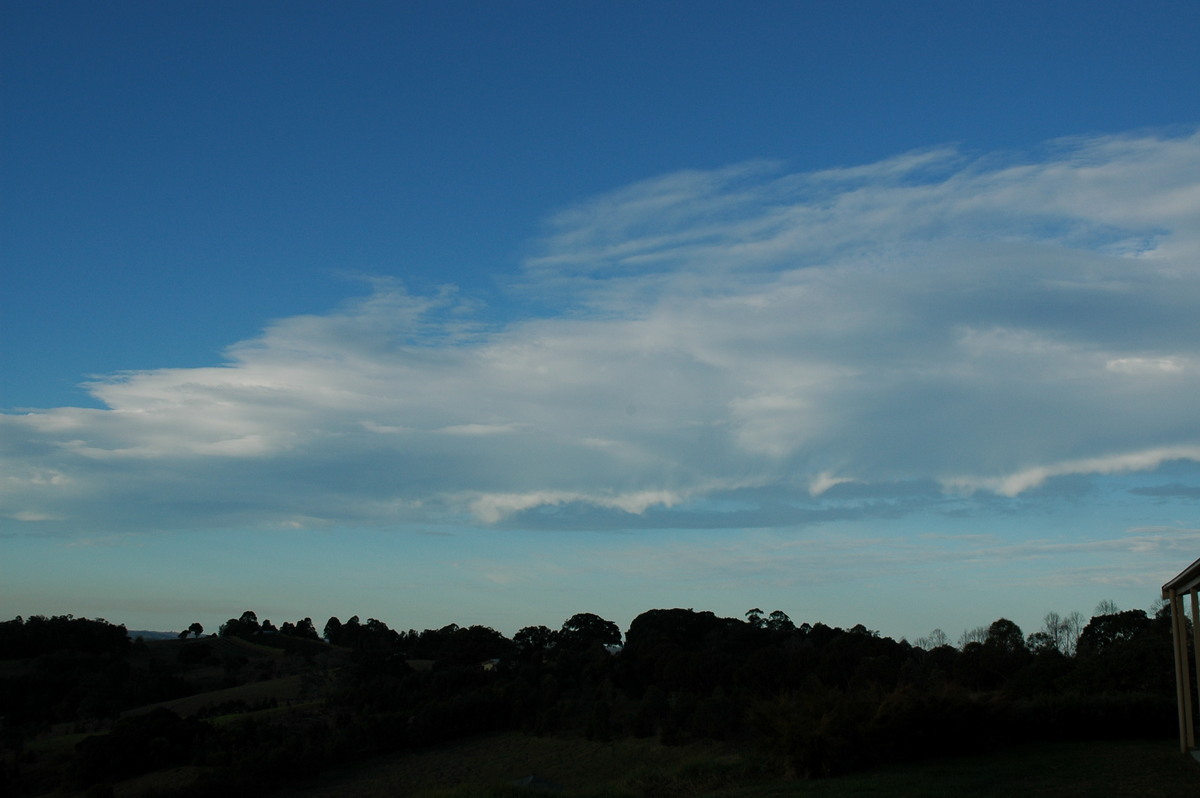 altocumulus lenticularis : McLeans Ridges, NSW   1 August 2004