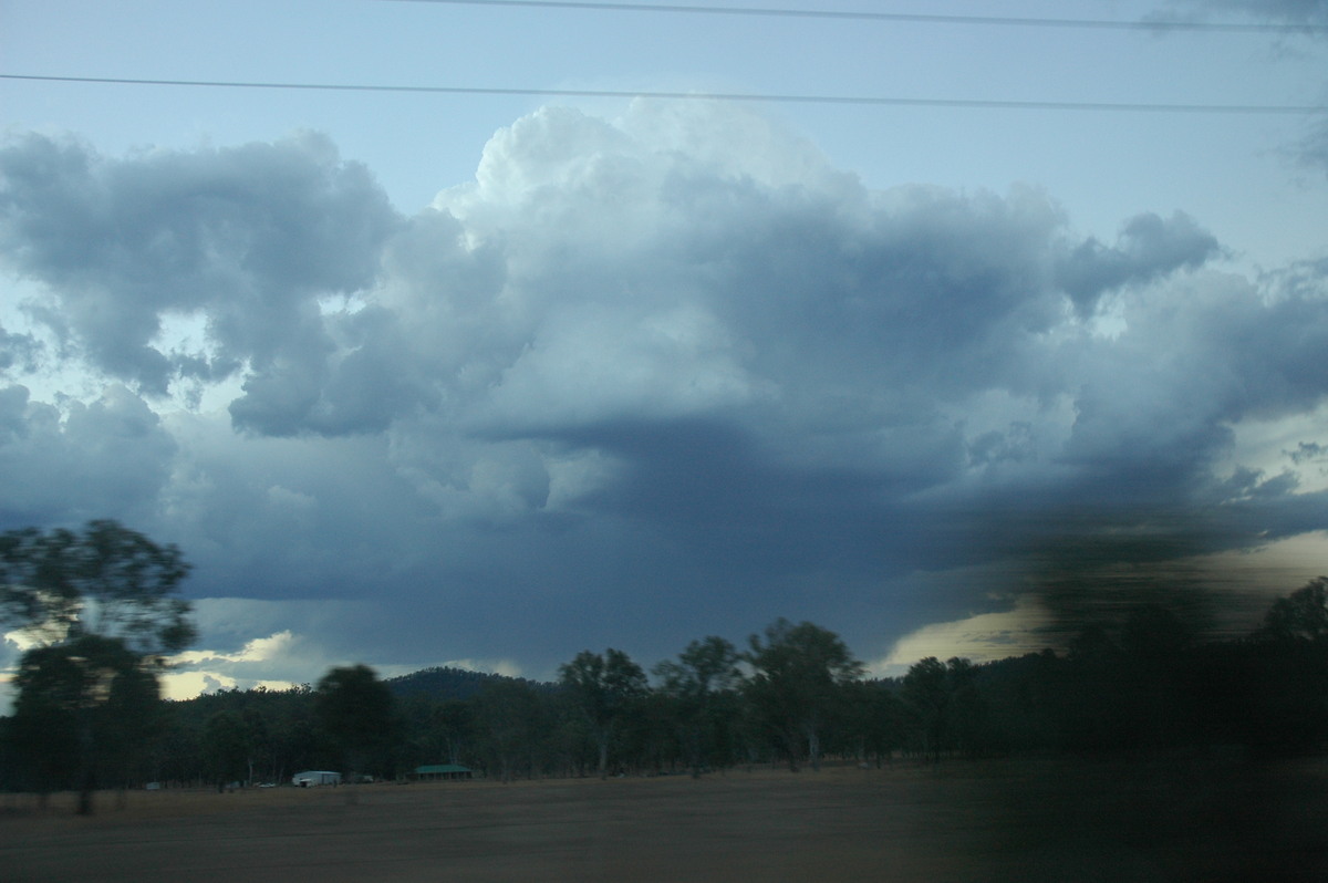 thunderstorm cumulonimbus_calvus : Amberley, QLD   28 August 2004