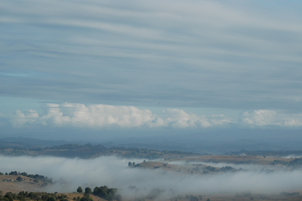 stratocumulus stratocumulus_cloud : McLeans Ridges, NSW   20 September 2004