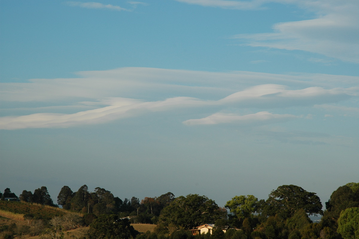 altocumulus lenticularis : McLeans Ridges, NSW   5 October 2004