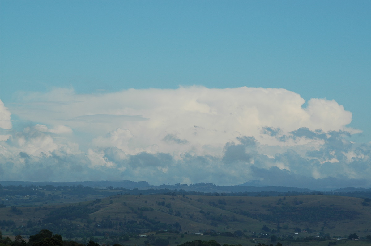 thunderstorm cumulonimbus_incus : McLeans Ridges, NSW   21 October 2004