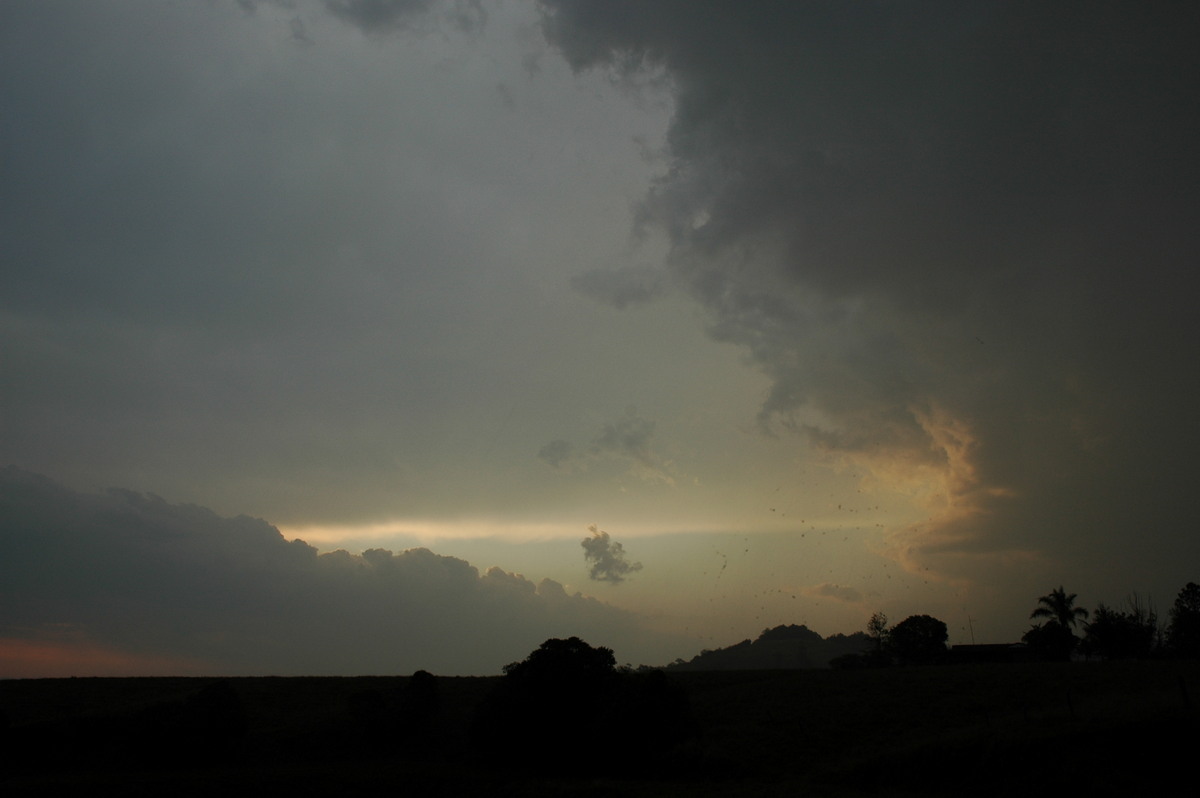 cumulonimbus thunderstorm_base : Parrots Nest, NSW   27 October 2004