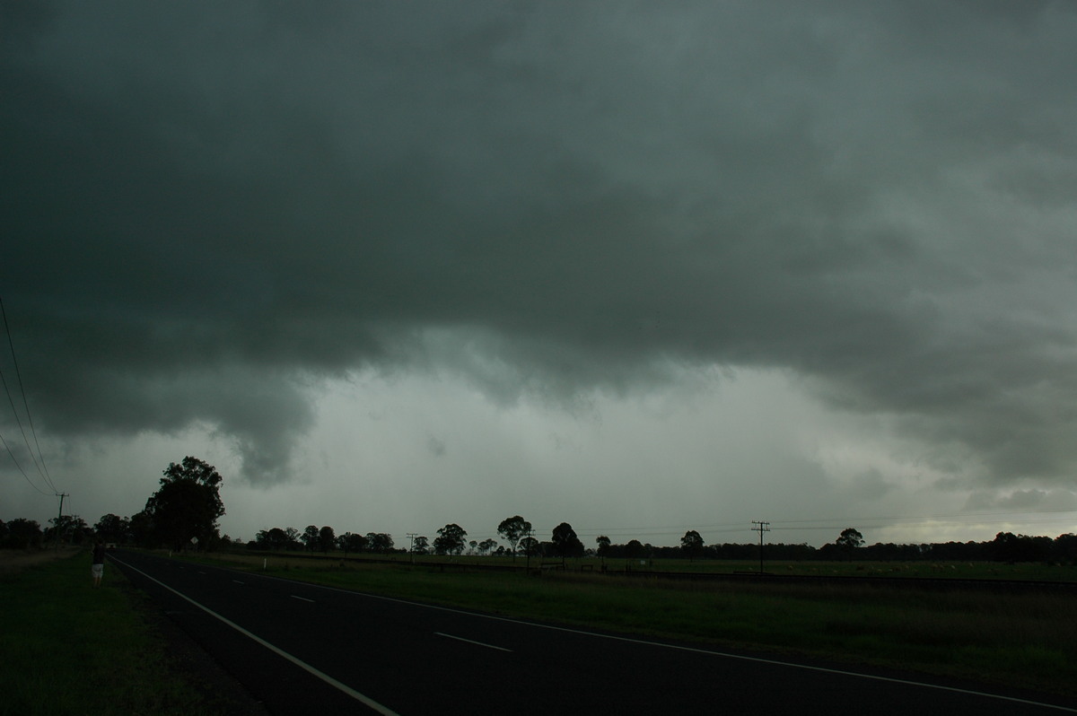 wallcloud thunderstorm_wall_cloud : S of Casino, NSW   9 November 2004