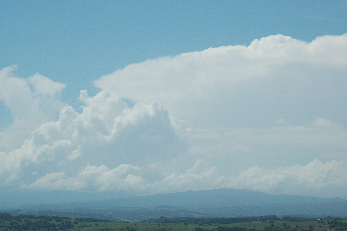 overshoot overshooting_top : McLeans Ridges, NSW   17 November 2004