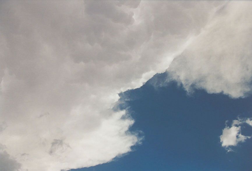 anvil thunderstorm_anvils : 20km W of Nyngan, NSW   7 December 2004