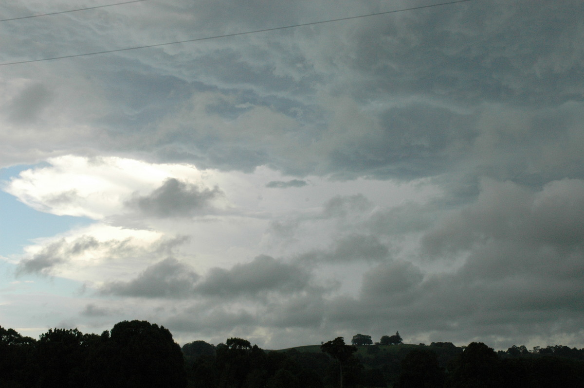 anvil thunderstorm_anvils : Bangalow, NSW   13 December 2004