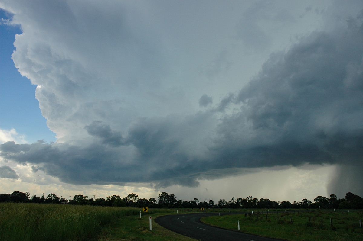 cumulonimbus thunderstorm_base : near Coraki, NSW   23 December 2004