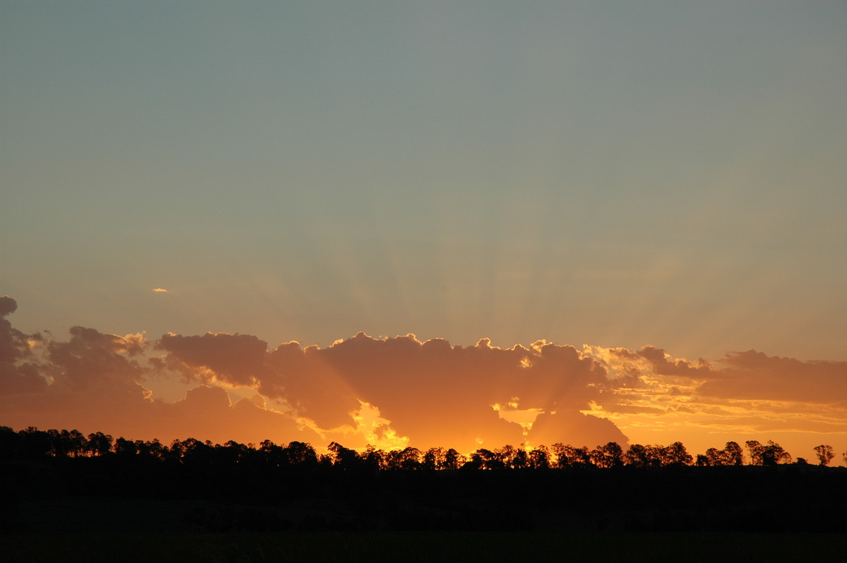 halosundog halo_sundog_crepuscular_rays : near Coraki, NSW   21 January 2005