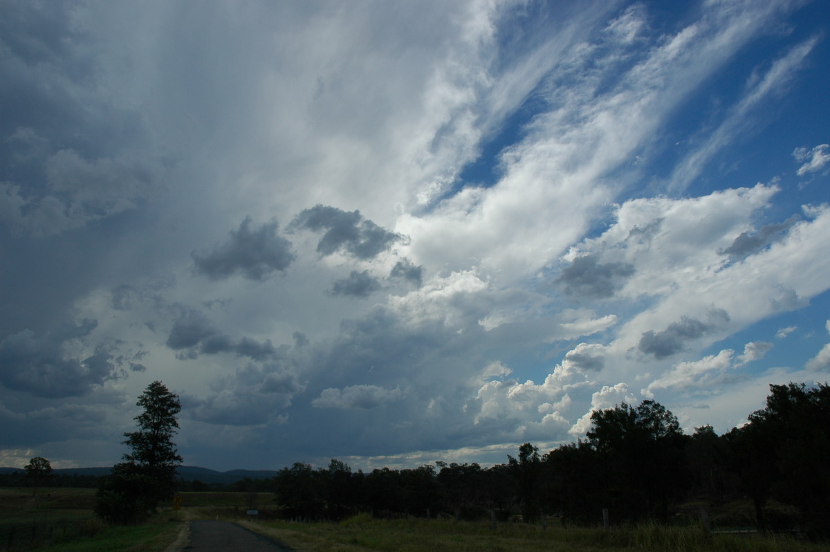 anvil thunderstorm_anvils : Tabulam, NSW   22 January 2005