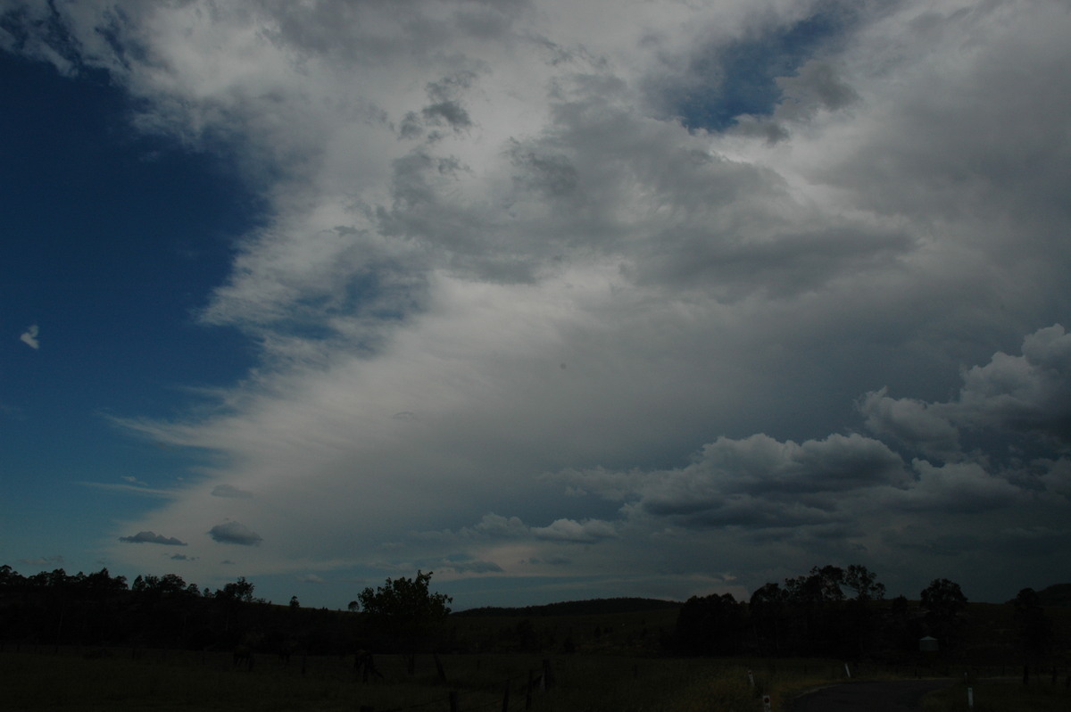 anvil thunderstorm_anvils : Tabulam, NSW   22 January 2005