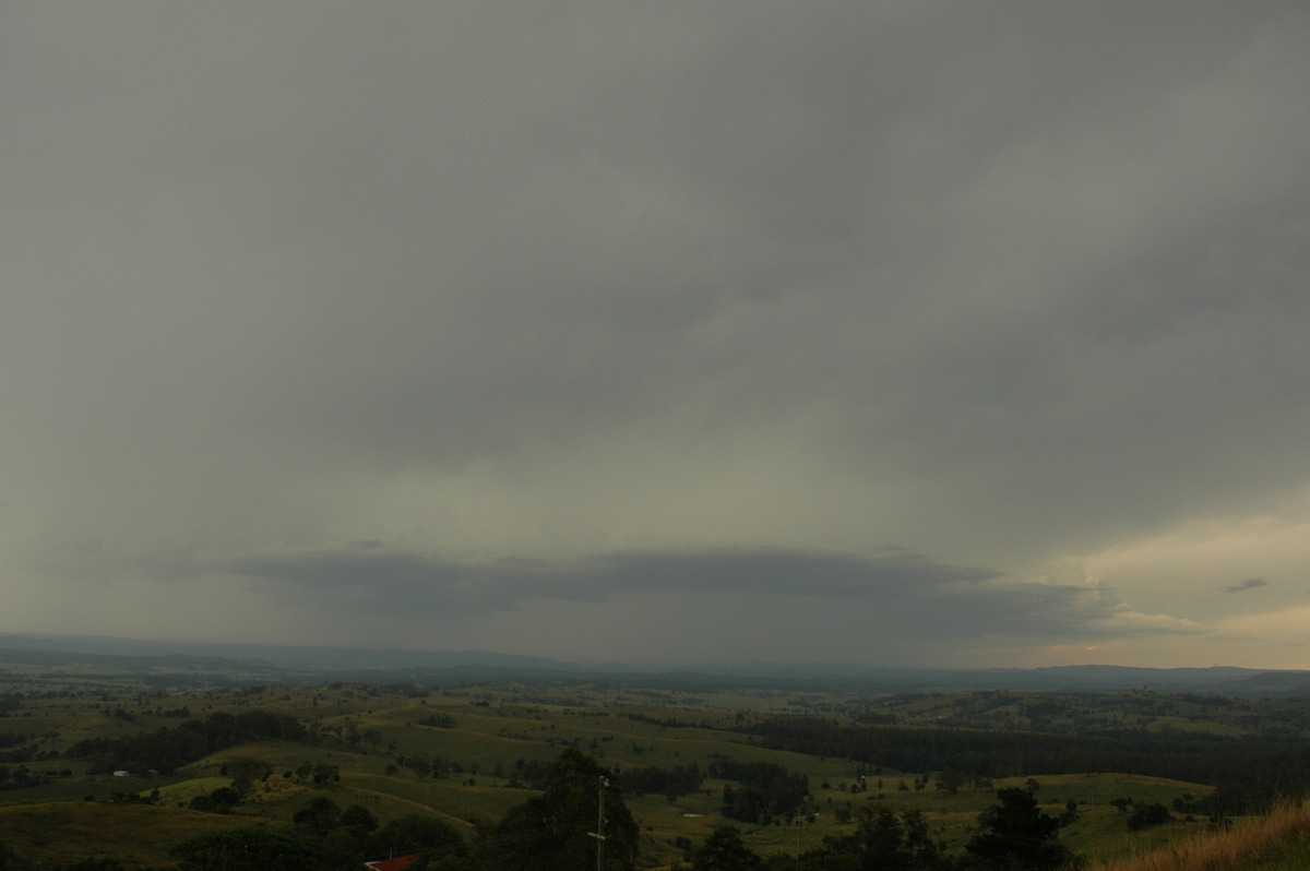 cumulonimbus thunderstorm_base : Mallanganee NSW   22 January 2005