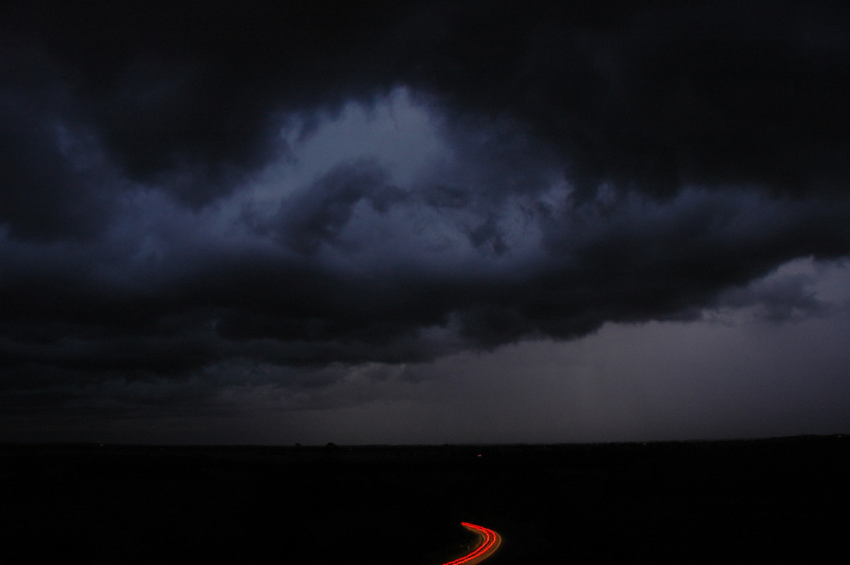 cumulonimbus thunderstorm_base : Parrots Nest, NSW   22 January 2005