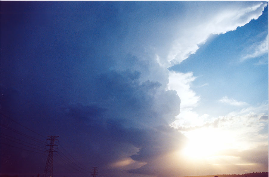 updraft thunderstorm_updrafts : Penrith, NSW   1 February 2005