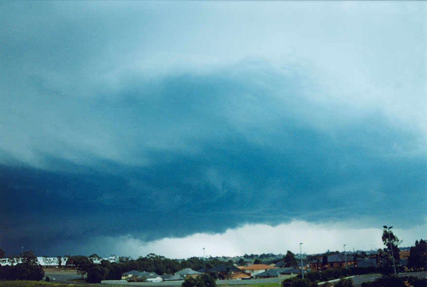 wallcloud thunderstorm_wall_cloud : Parklea, NSW   2 February 2005