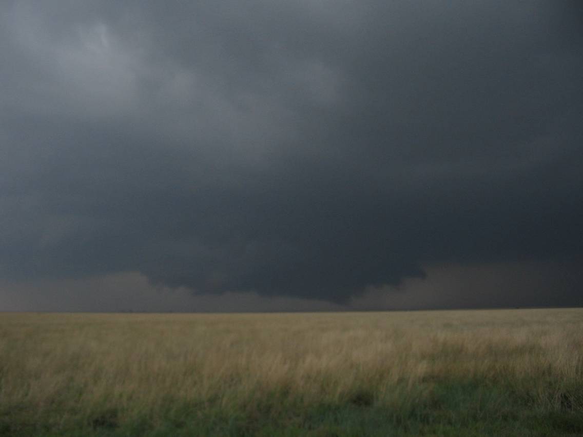 wallcloud thunderstorm_wall_cloud : South Plains, Texas, USA   12 May 2005