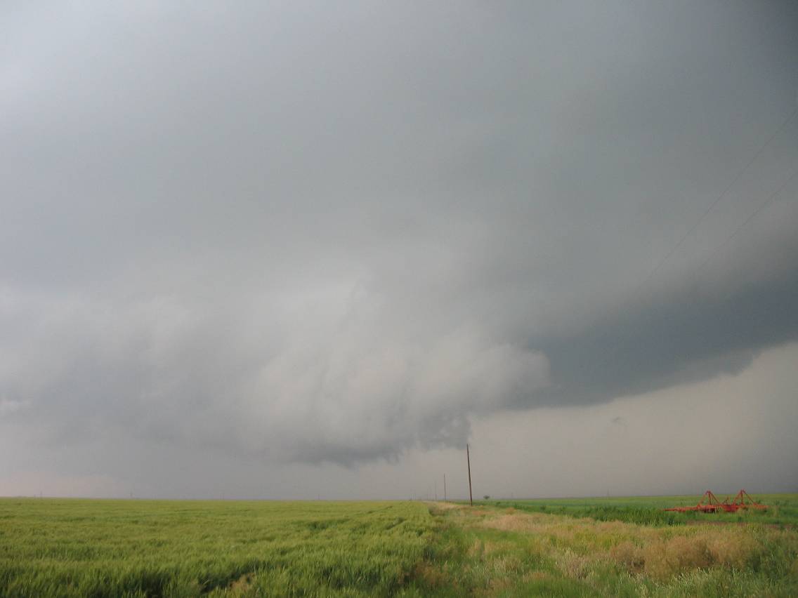 cumulonimbus supercell_thunderstorm : South Plains, Texas, USA   12 May 2005