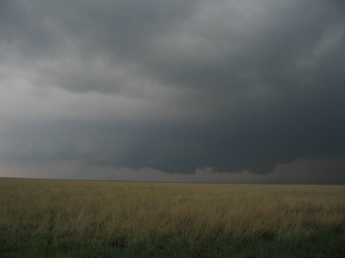 cumulonimbus supercell_thunderstorm : South Plains, Texas, USA   12 May 2005