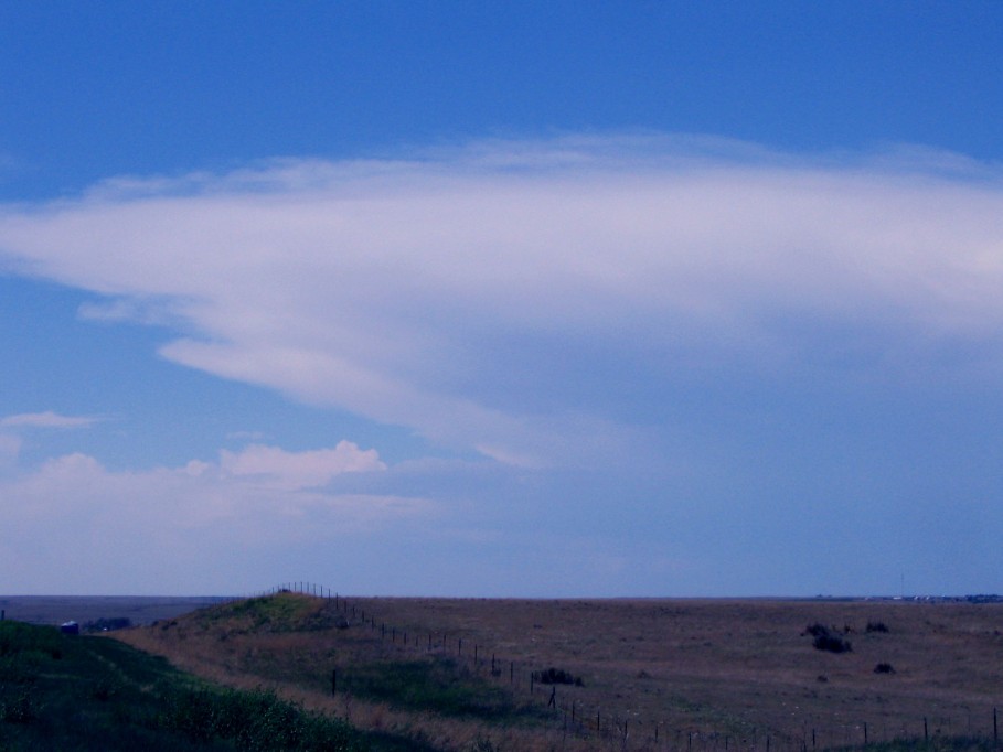 anvil thunderstorm_anvils : I-70 E of Limon, Colorado, USA   24 May 2005