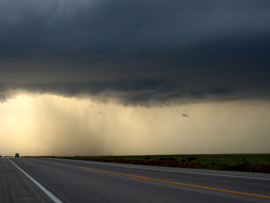 raincascade precipitation_cascade : S of Springfield , Colorado, USA   28 May 2005