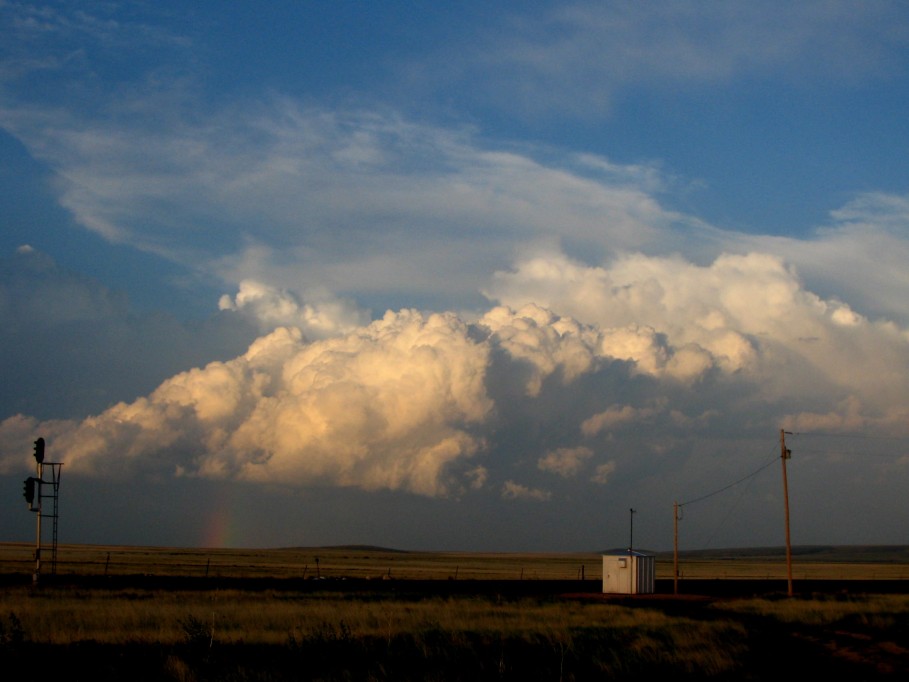 thunderstorm cumulonimbus_incus : SE of Des Moines, New Mexico, USA   30 May 2005